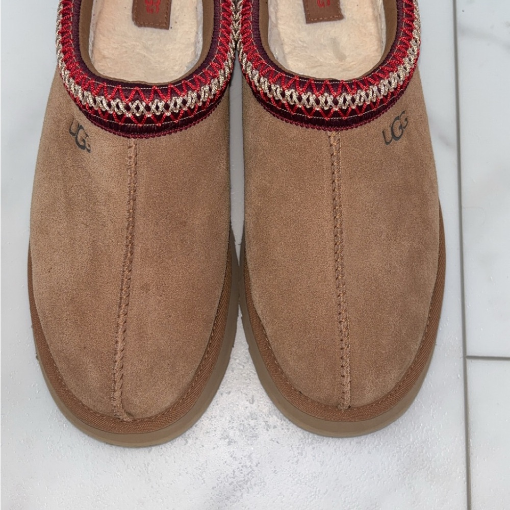 UGG Women's platform Taz slipper